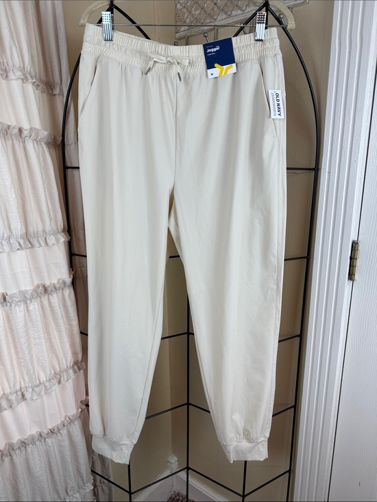 Old Navy Pants - Old Navy Cream Off-White High Rise Go Dry Jogger Sweatpants Size M NWT